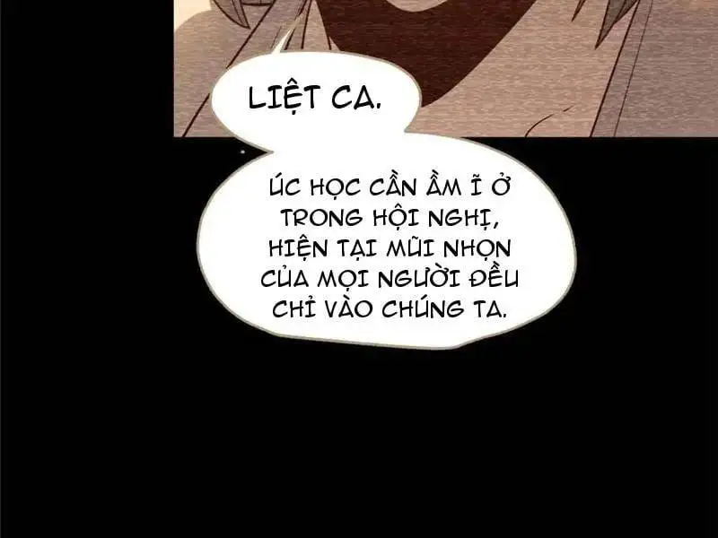 Truyện Tranh Trọng Sinh Không Làm Chạn Vương, Tôi Một Mình Nạp Game Thăng Cấp trang 4